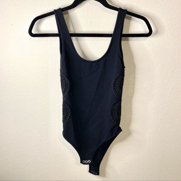 TopShop Crochet Cut-out Low Back Bodysuit - Picture 3 of 10